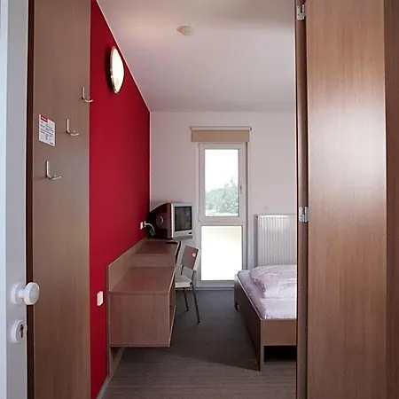 מוטל Nibelungenmotel Pöchlarn